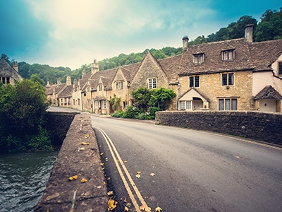 An image of homes in the Cotswolds