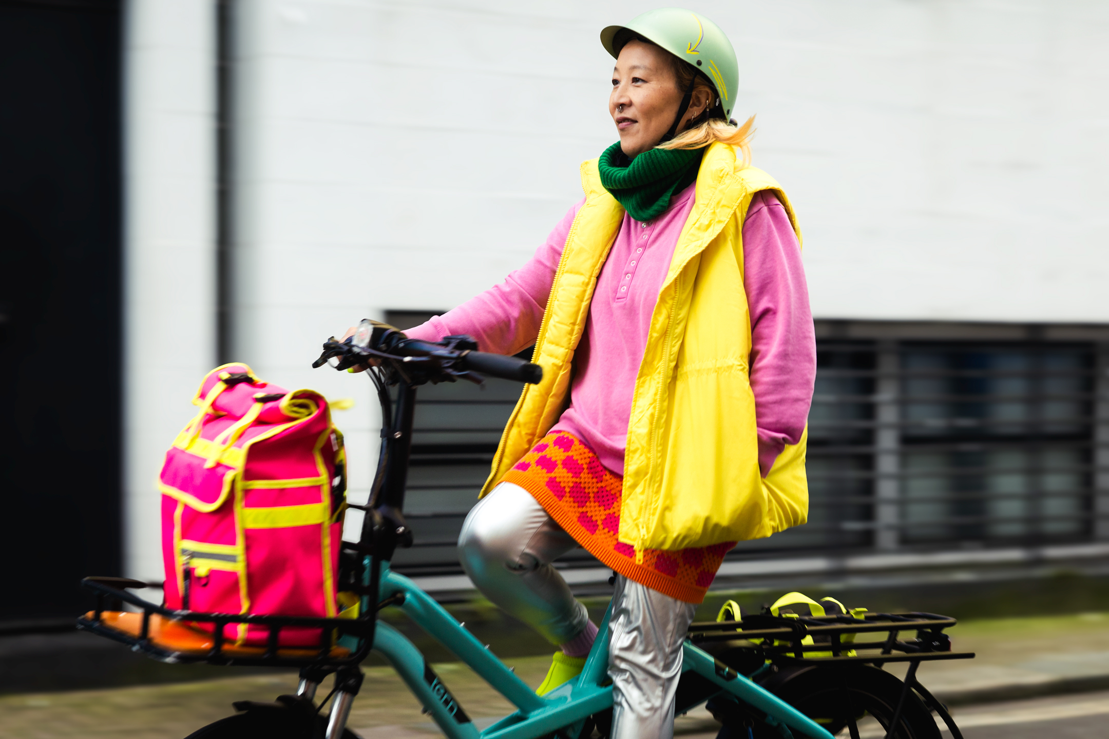 A woman riding a bike at a previous She's Electric event (Credit: Loud Mobility)
