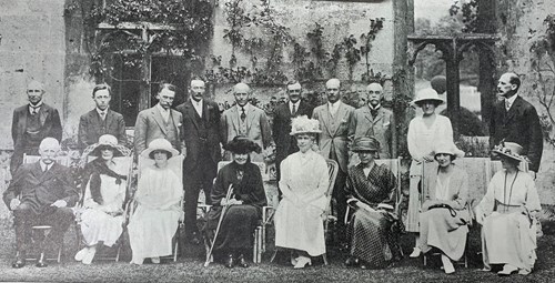 An photo of Queen Mary’s visit to Sudeley Castle in 1922