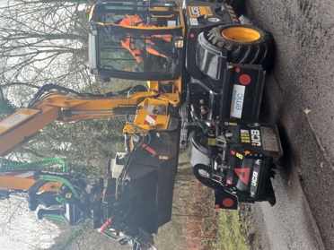 Photo of the JCB Pothole Pro in operation